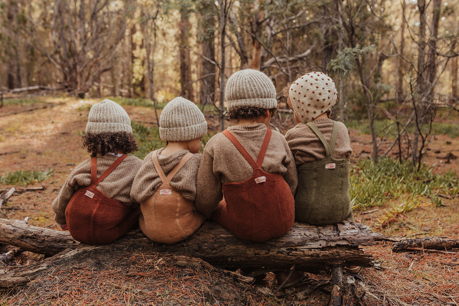 Teddy warmy tights with braces keeping your little one warm and cozy during colder days.