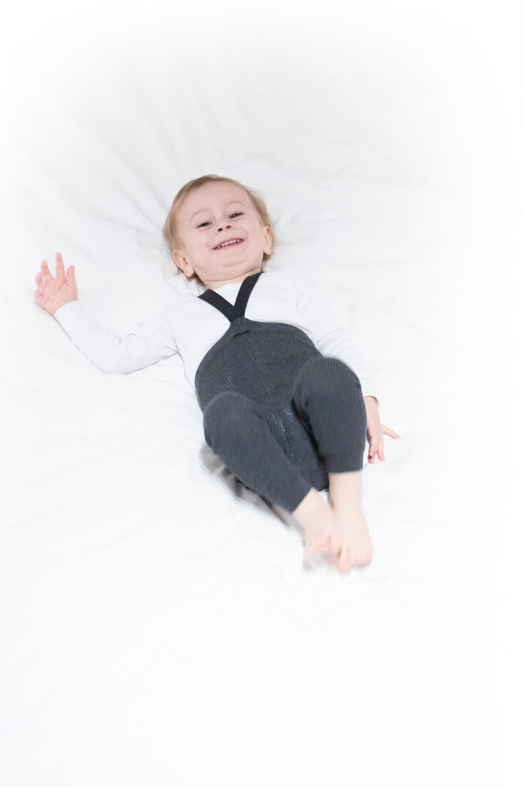 <img src="Footless_Grey_03.jpg" alt="lifestyle picture 3"> (4535203528789)